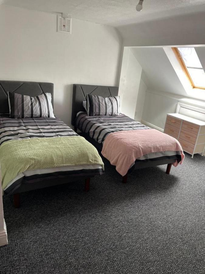 One Room To Stay With Fantastic Host London Exterior foto